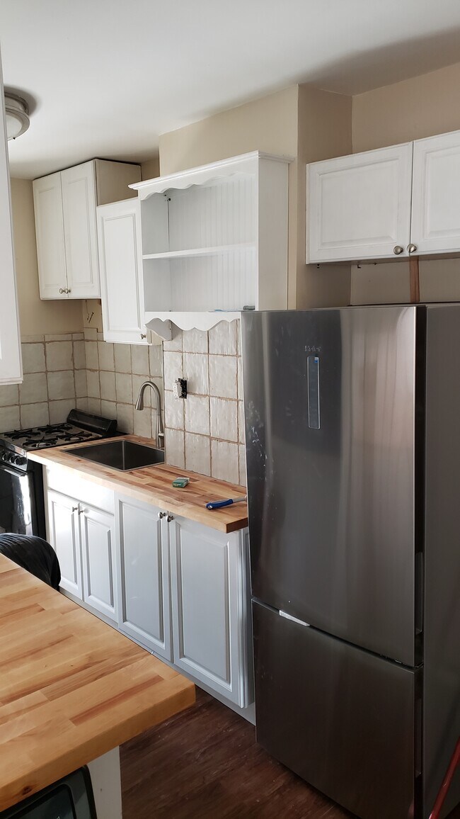 Foto del edificio - 324 N 18th St