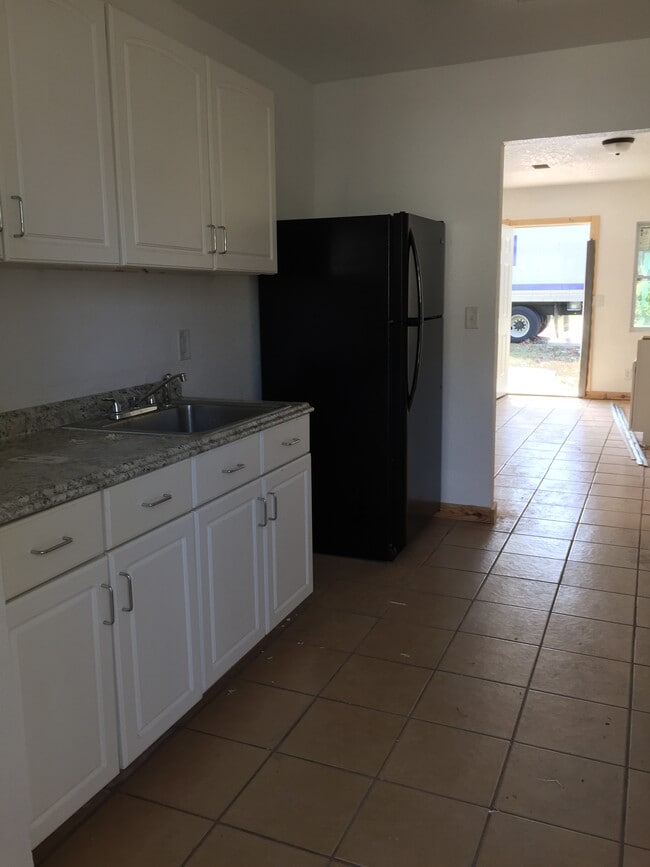 Photo - 1611 E 9th St House