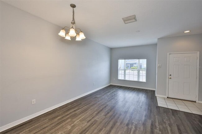 Building Photo - 12950 Kings Crossing Dr