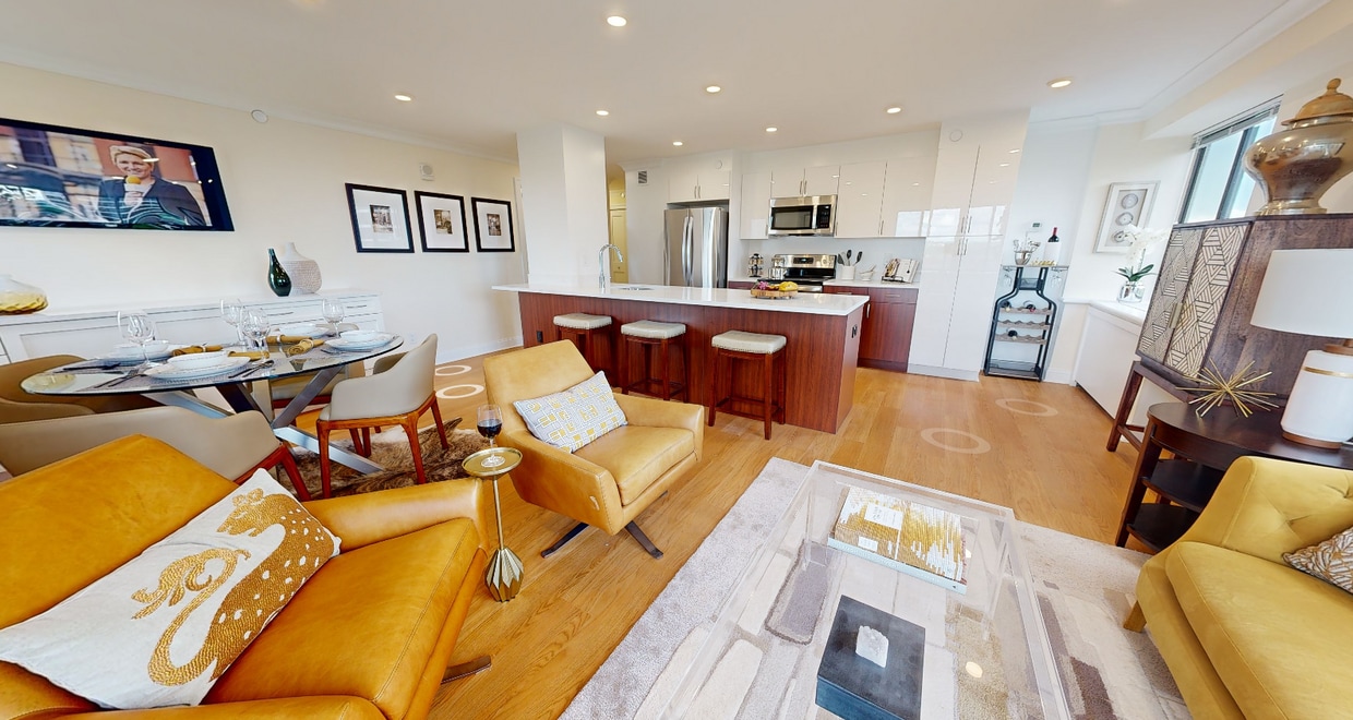 Photo - Regency Plaza Apartments