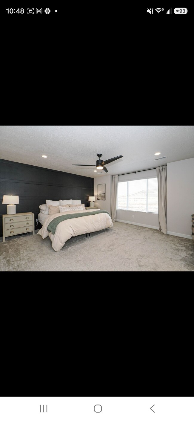 Foto del edificio - 2061 N Chianti St