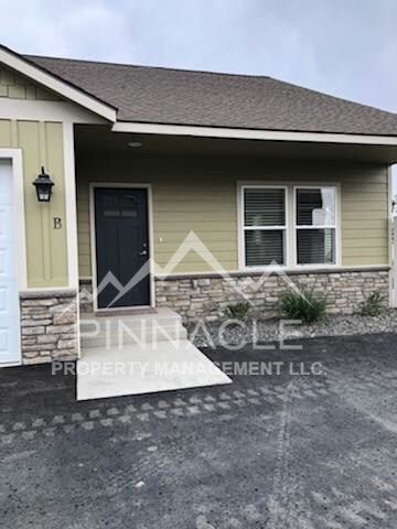 Foto principal - 615 N 1st St