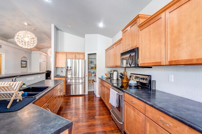 Foto del edificio - 280 Gold Claim Terrace