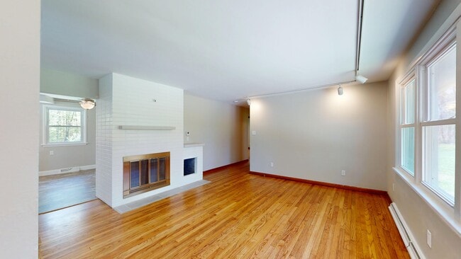 Building Photo - 9170 Storey Rd