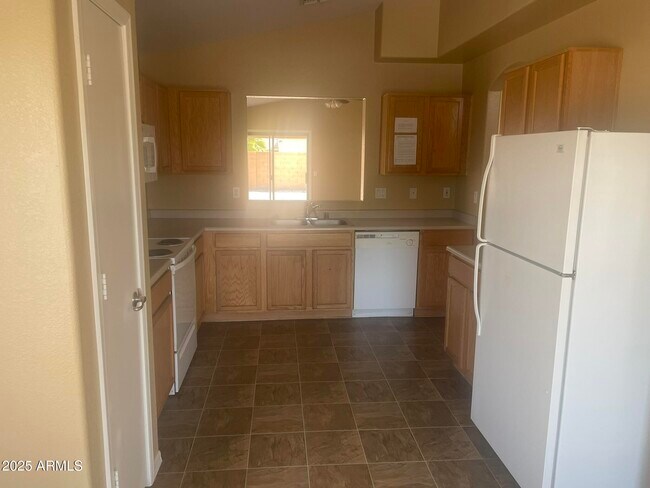 Foto del edificio - 3831 E Wyatt Way
