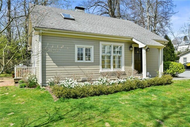 Building Photo - 397 Gibbs Avenue UNIT Ch