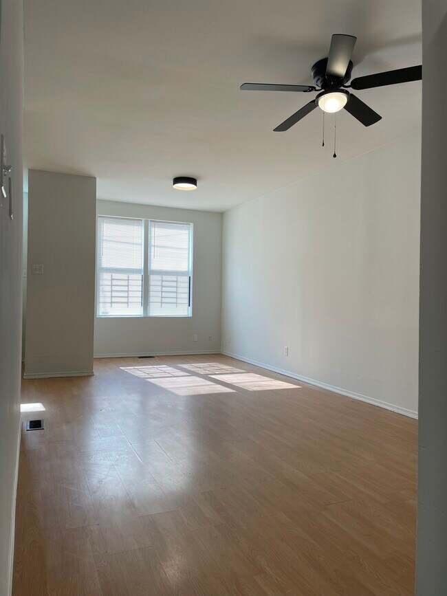 Espacio habitable luminoso - 904 N Carlisle St