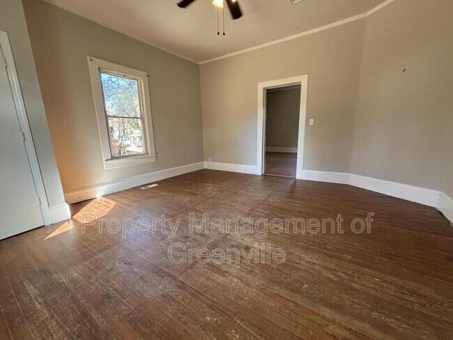 Foto del edificio - 1 W 6th St