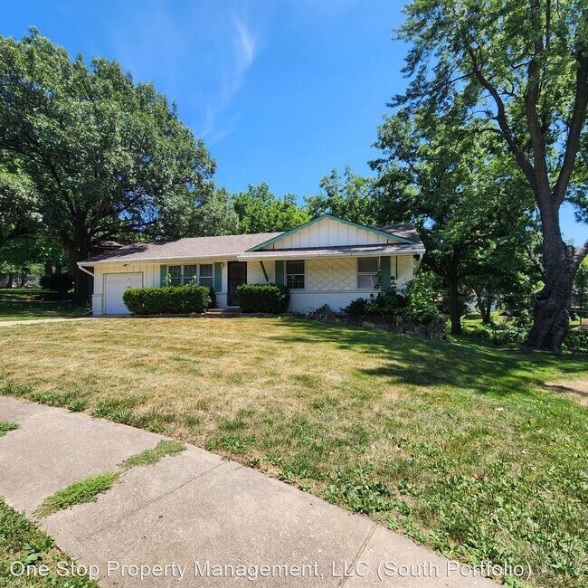 Foto del edificio - 3 br, 1.5 bath House - 9701 E 50th St