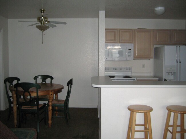 Foto del edificio - 142 W 1230 N St