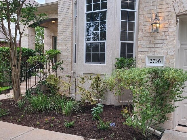 Foto del edificio - 2736 Grimes Ranch Rd