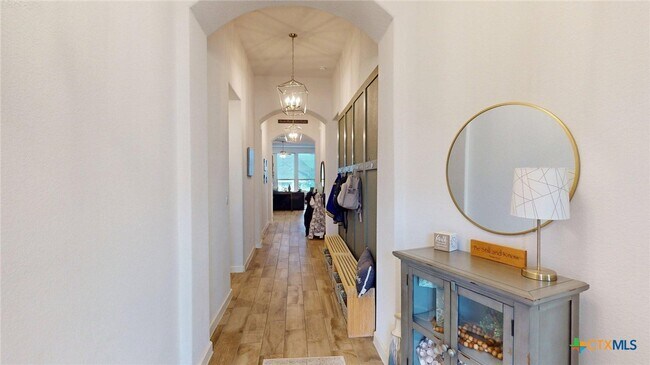 Foto del edificio - 244 Heartleaf Rd