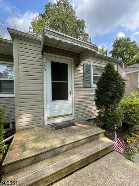 Foto del edificio - 520 Vail Rd