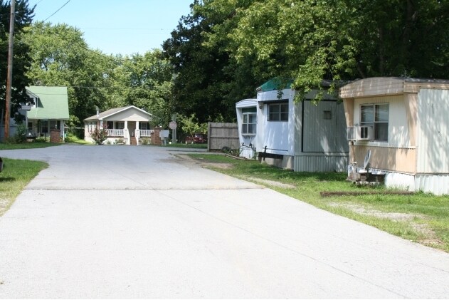 Building Photo - 5656 Circle Park Dr