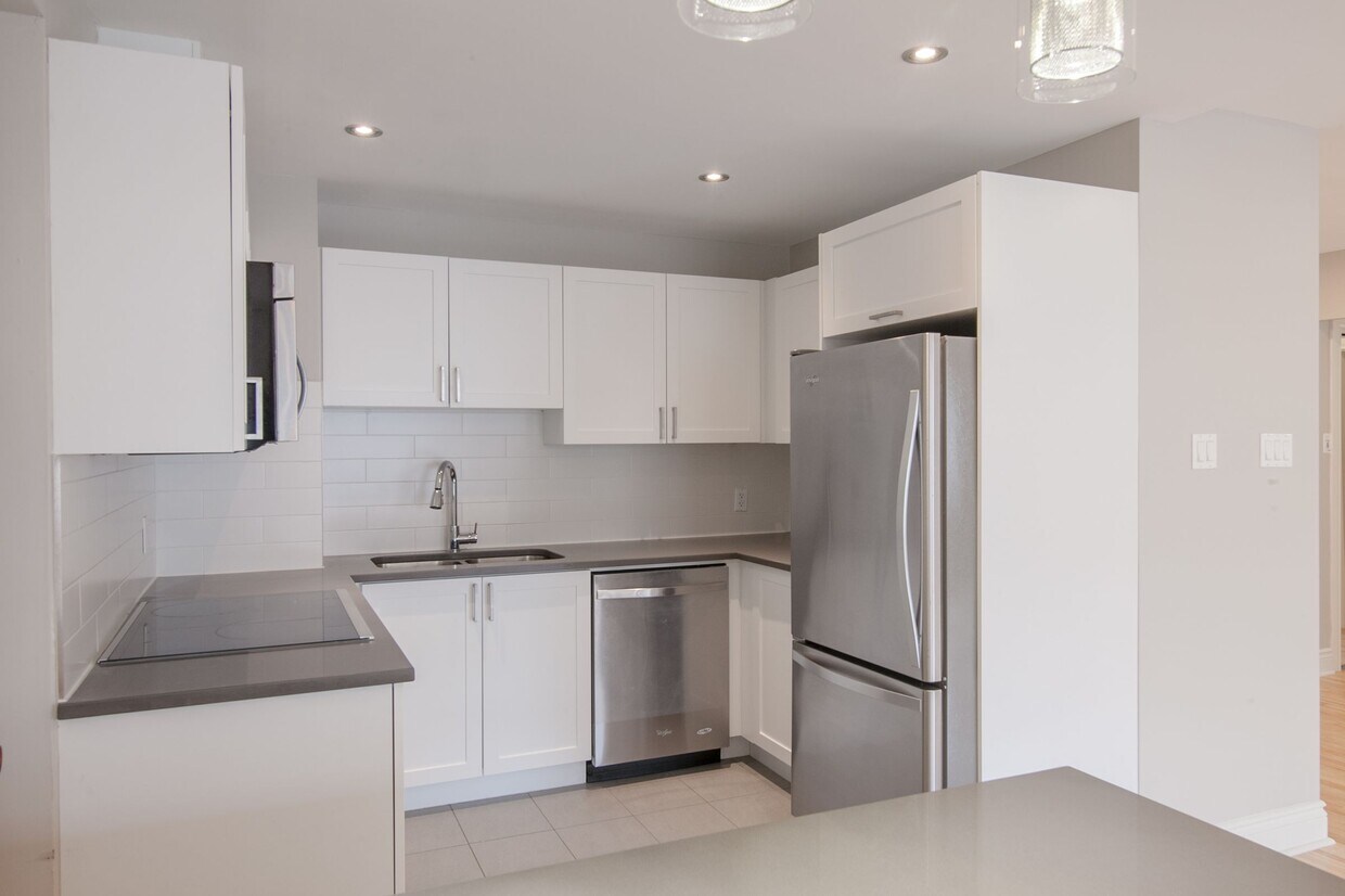 Mountain Place Apartments Apartments 3468 Drummond Montréal, QC