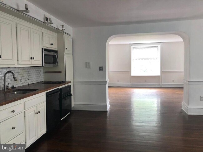Foto del edificio - 5335 Knox St