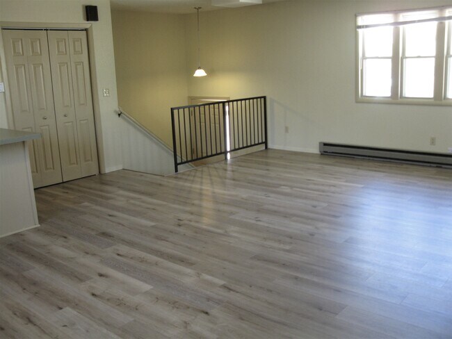 Building Photo - 984 N 18th St