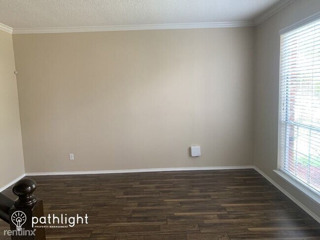 Building Photo - 4 br, 2 bath House - 4649 Devonshire Drive...