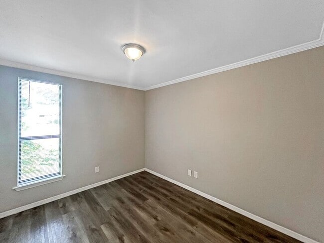 Building Photo - 4403 Burnette Pl