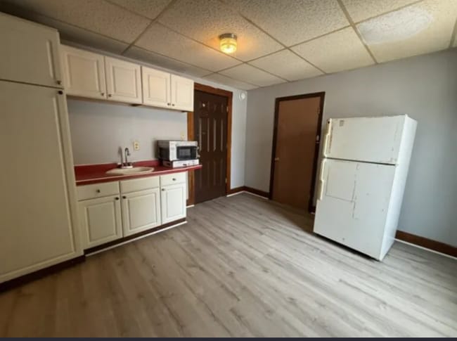 Building Photo - 323 Cumberland St