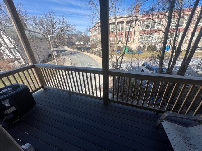 Photo - 20 Winthrop St Apartment