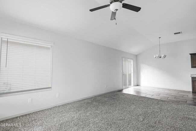 Foto del edificio - 461 Villa Ysleta