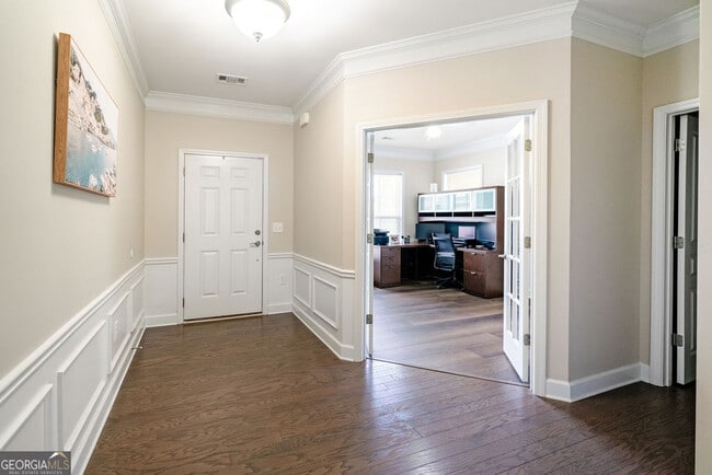 Building Photo - 107 Fairgate Dr