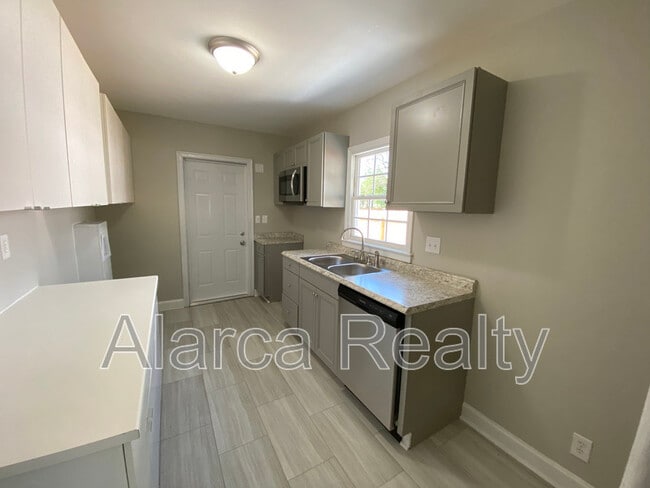 Foto del edificio - 1513 Kimberly Rd