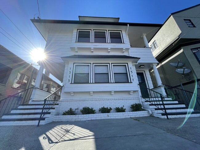 Building Photo - 1517 Broadway