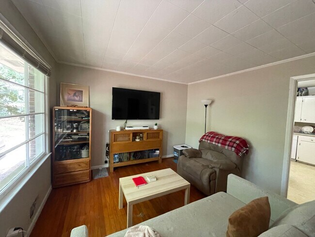 Foto del edificio - Knottingham Home Available