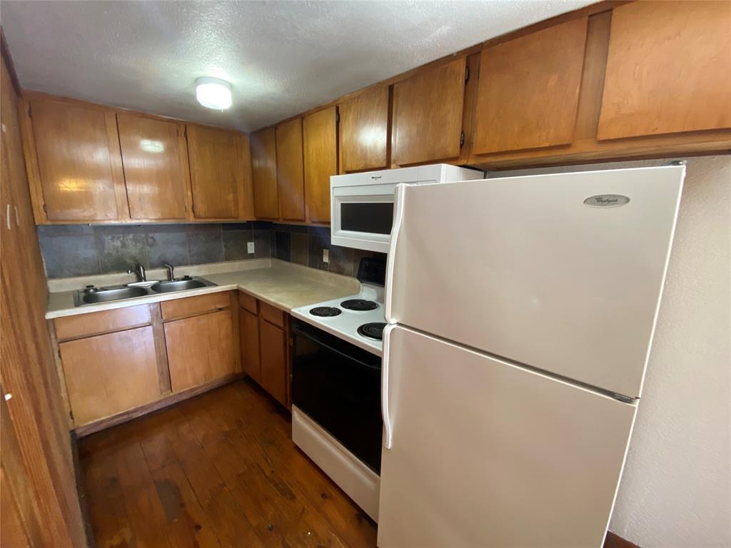 Primary Photo - 1705 Chris Craft Dr
