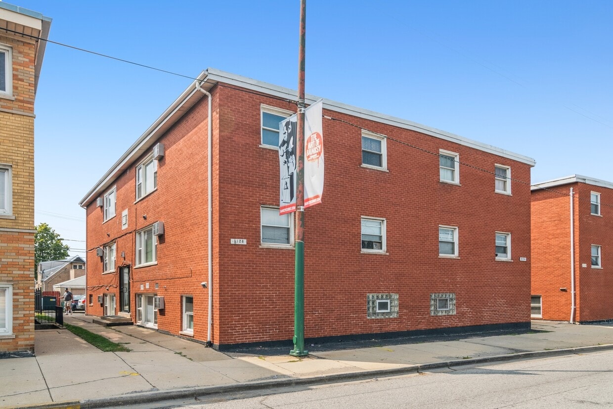 Primary Photo - 5124 S Cicero Ave