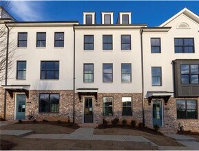 Building Photo - 1121 Larkin Dr