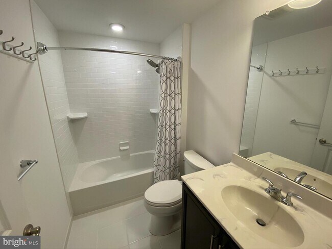 Foto del edificio - 3822 Meadow View Farm Rd