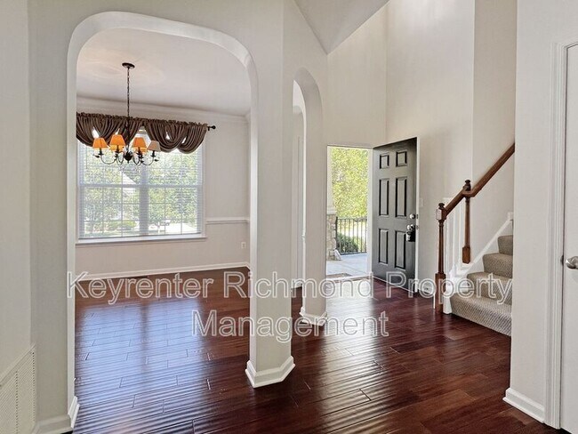 Foto del edificio - 4112 Water Overlook Blvd