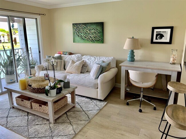 Building Photo - 270 Cypress Point Dr