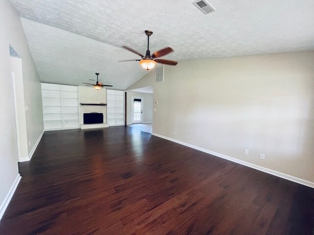 Building Photo - 908 Anchor Ct