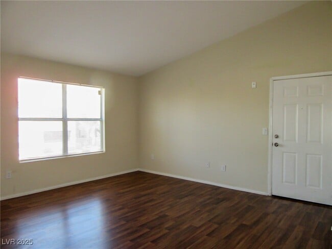 Building Photo - 8101 W Flamingo Rd