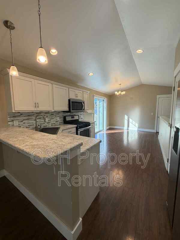 Building Photo - 1842 Stony Meadow Ln