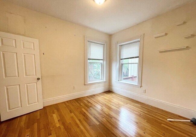 Foto del edificio - 92 L St