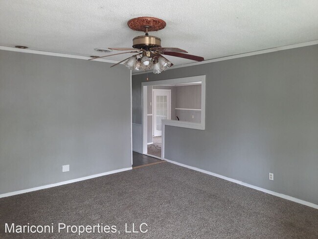 Foto del edificio - 4 br, 1 bath House - 713 Saint Barbara