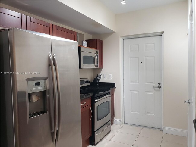 Building Photo - 7290 SW 90th St