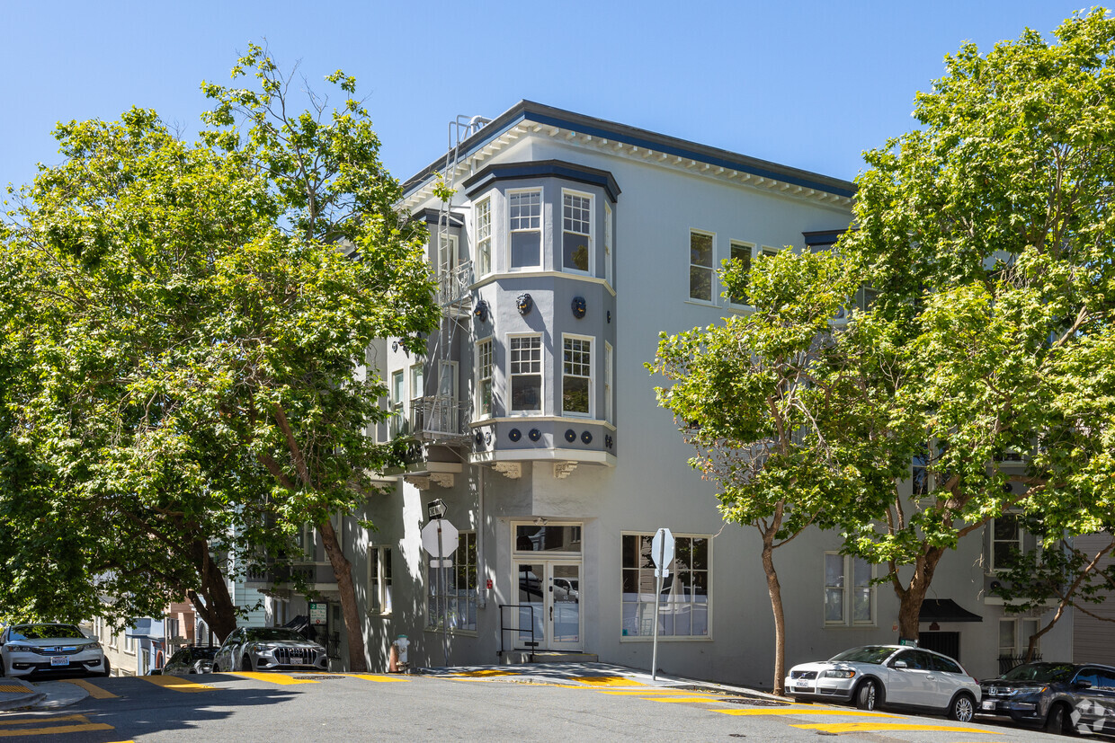 Primario - 1653 Grant Ave
