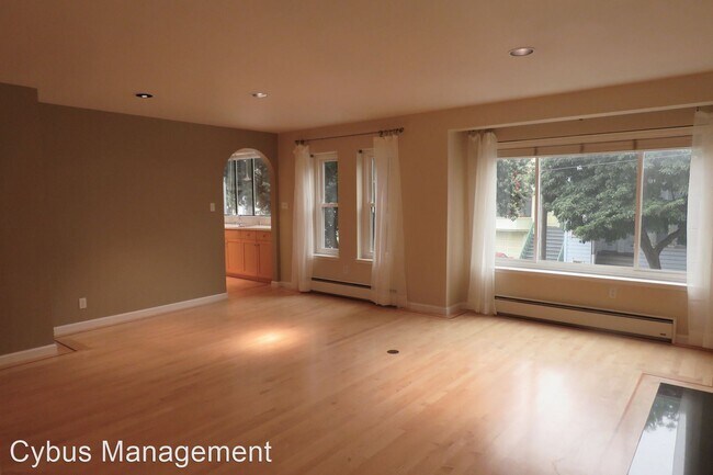 Foto del edificio - 2 br, 2 bath House - 222 Parnassus St Unit A
