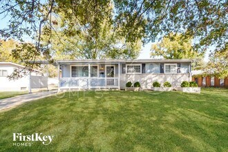 Building Photo - 385 Humes Ln