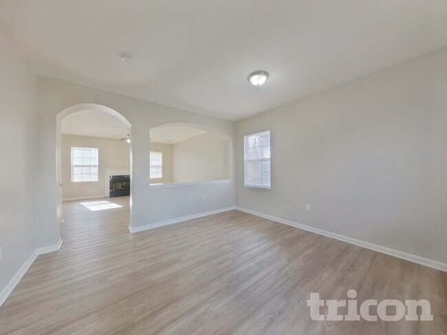 Foto del edificio - 1221 Jordans Pond Ln