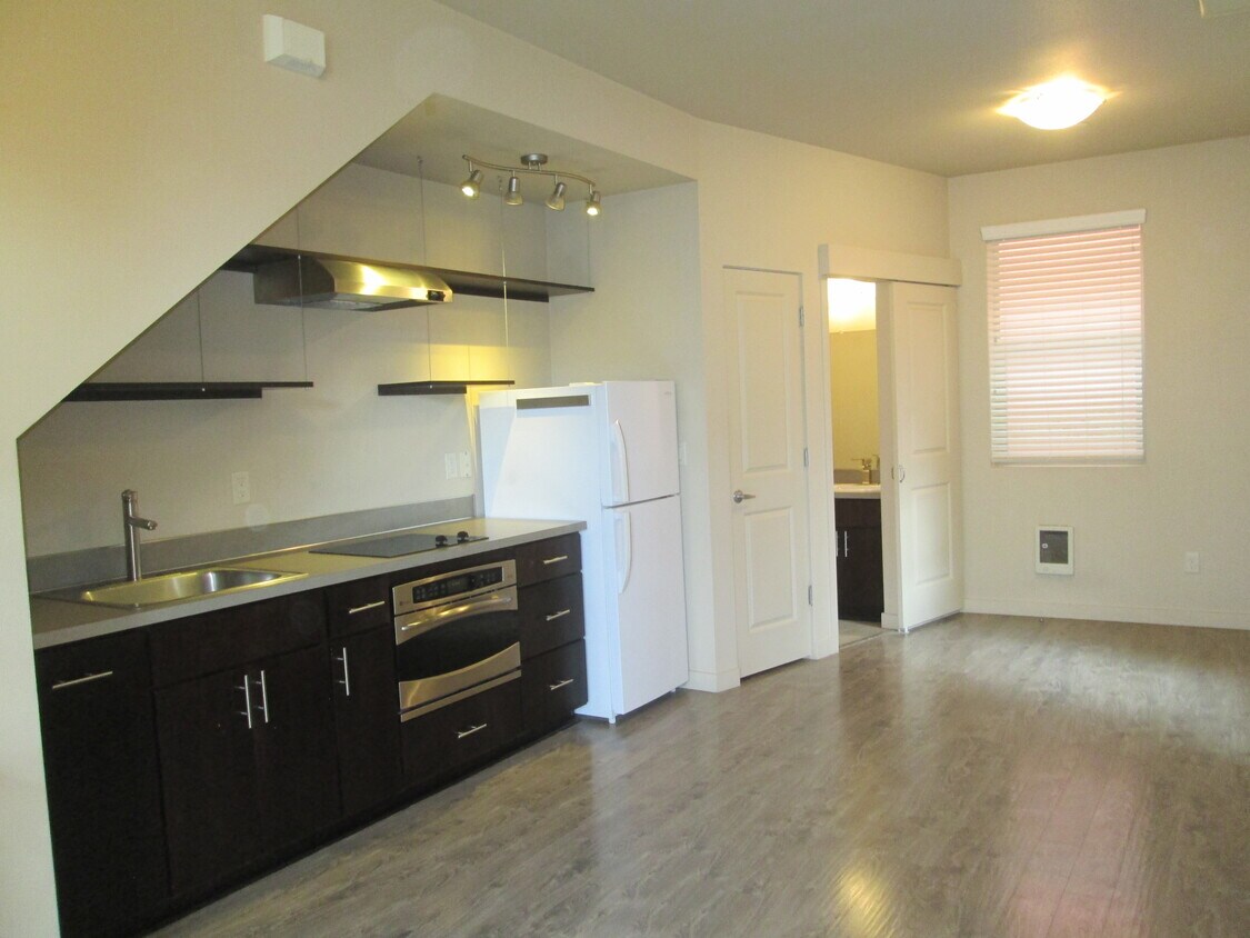 Foto principal - 4321-B SE Division St