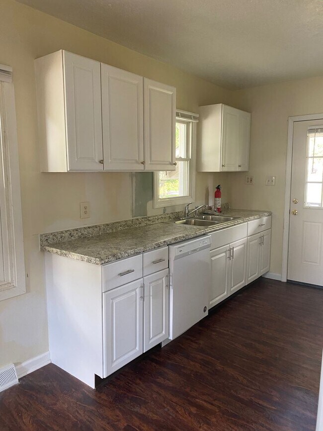 Foto del edificio - 311 Abbey St.