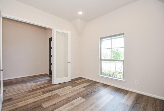 Building Photo - 10803 Spiny Caterpillar Ct