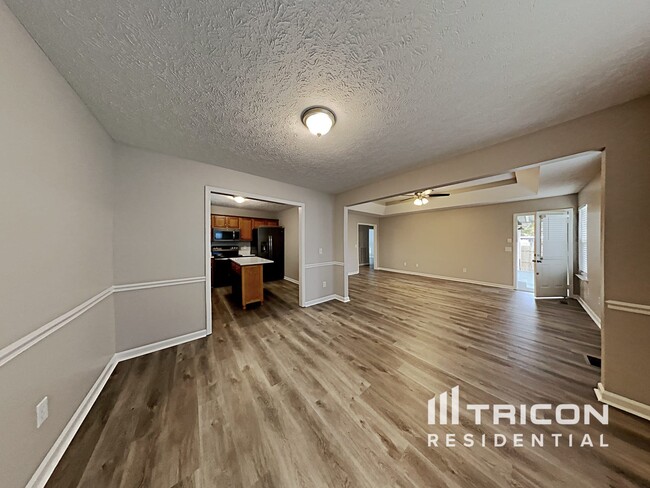 Building Photo - 1521 Nathan Ct